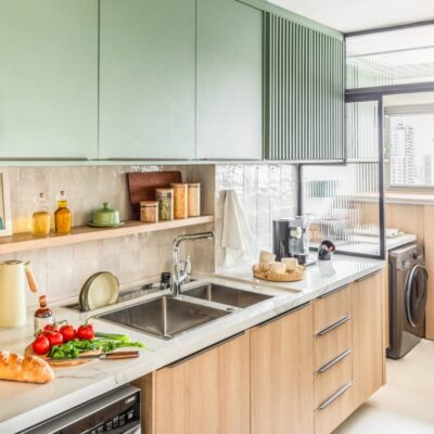 cozinha-verde-com-madeira-2